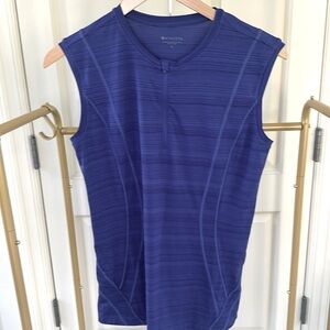 NWOT Athleta Zip Front workout top, S